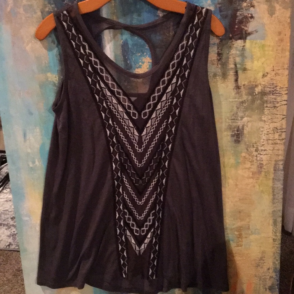 Sun & Shadow Tank